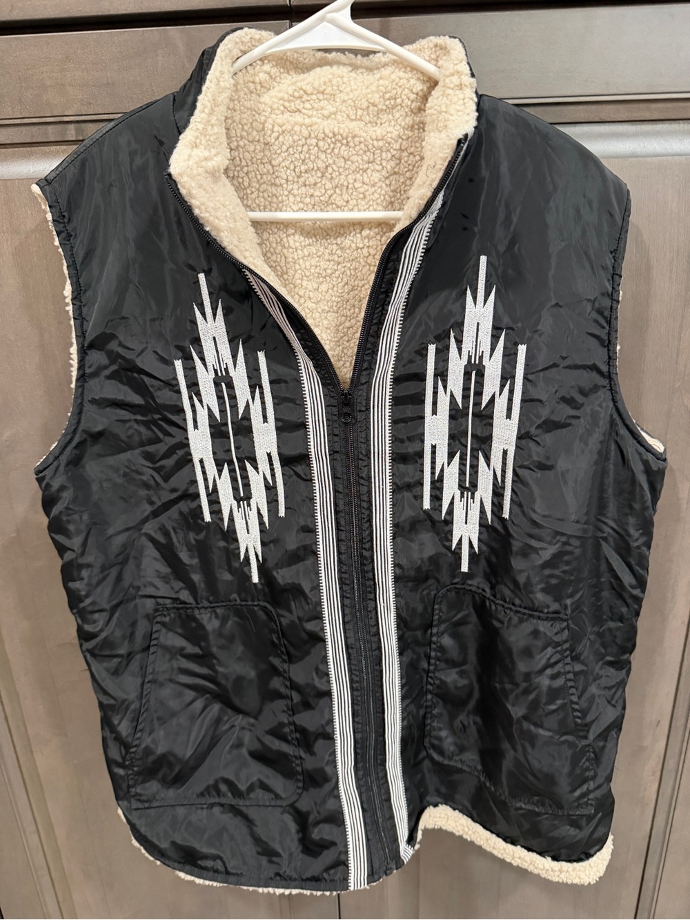 Chimayo Reversible Sherpa Fleece Vest - Black - Size large